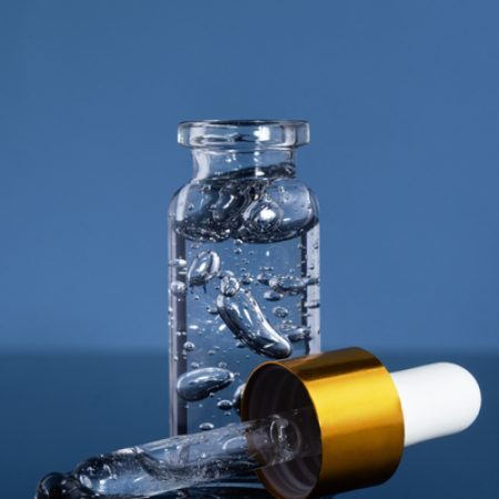 close-up-hyaluronic-acid-tratment (1)